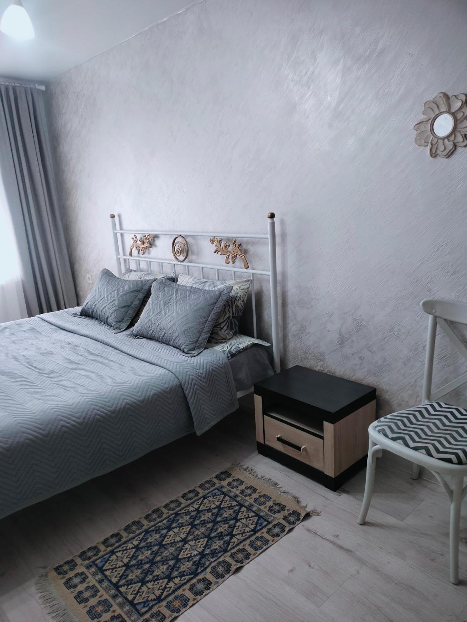 Appartement Уютная 2 Ком-Я Квартира В Центре Города, Район "Арбата" à Almaty Extérieur photo